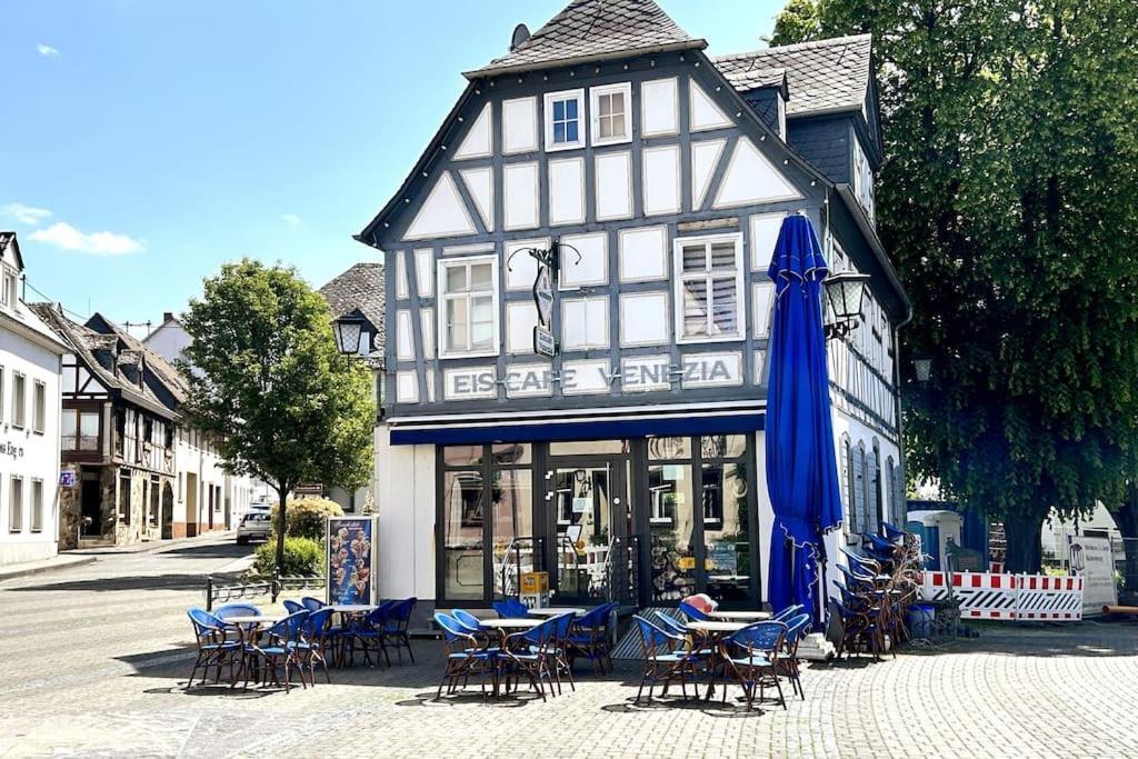 Tiny Apartment With Spacious Terrace On The Rhine Neuwied Buitenkant foto